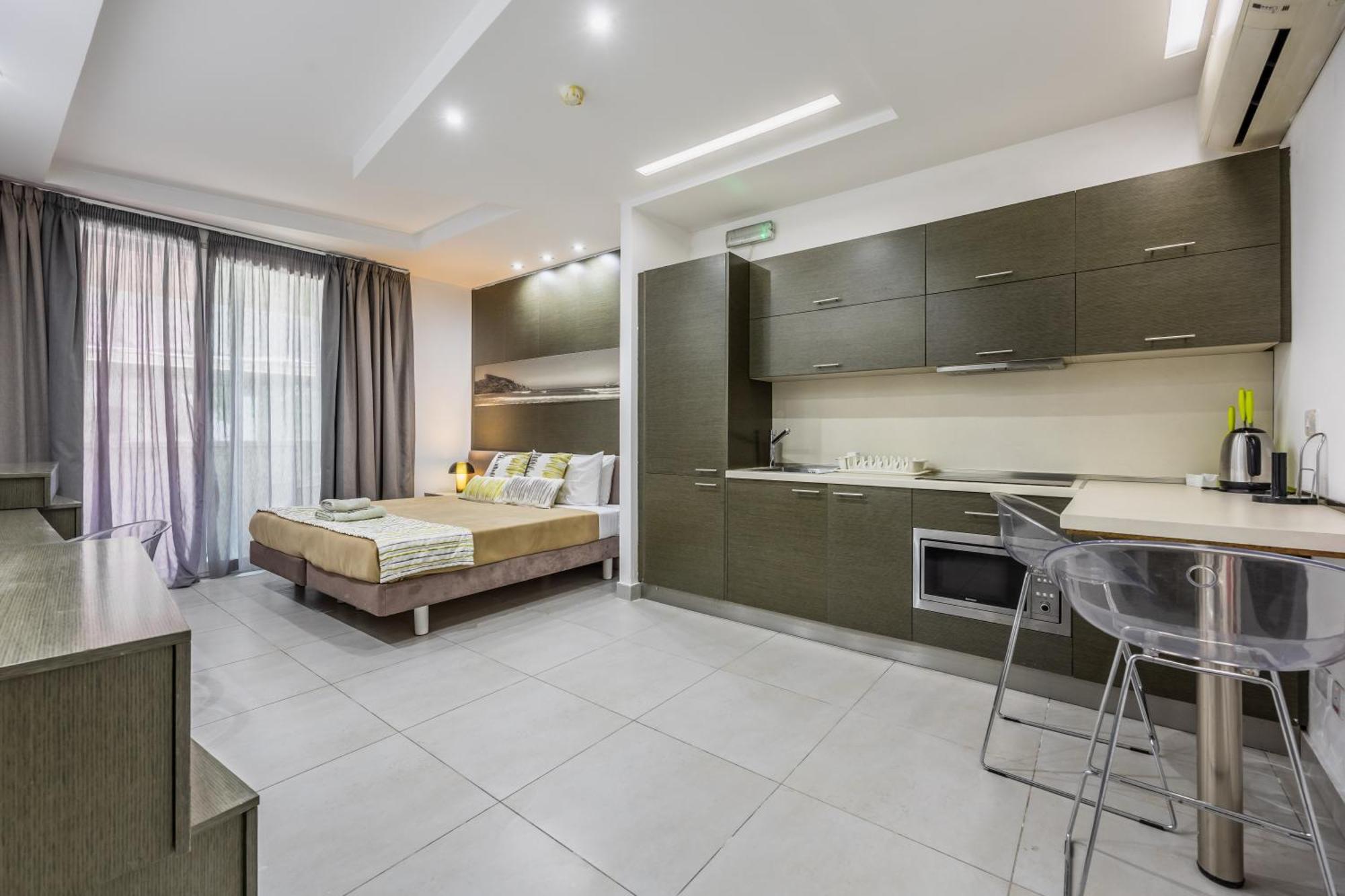 Jules Suites Saint Julian's Екстериор снимка